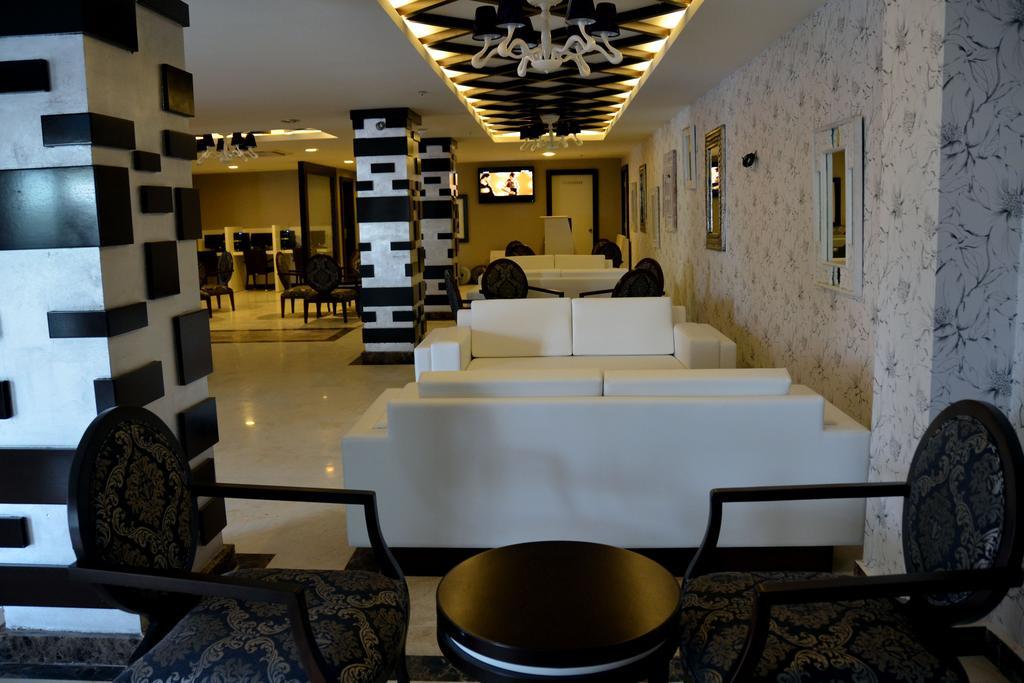 Holiday City Hotel (Adults Only) Side Exteriör bild