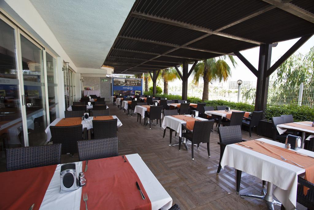 Holiday City Hotel (Adults Only) Side Exteriör bild